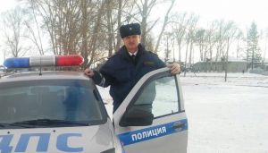 Командир взвода ДПС капитан полиции Александр Захаров